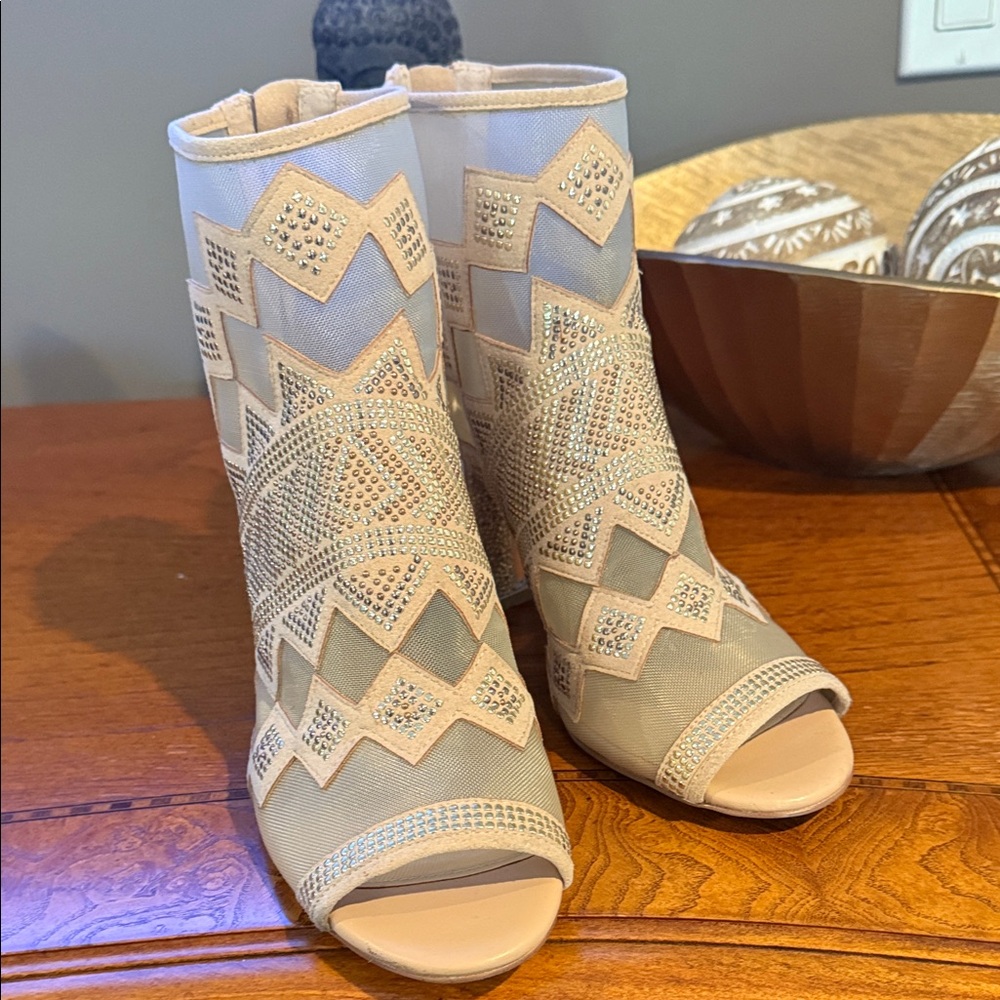 Elegant Beige Peep-Toe Ankle Boots